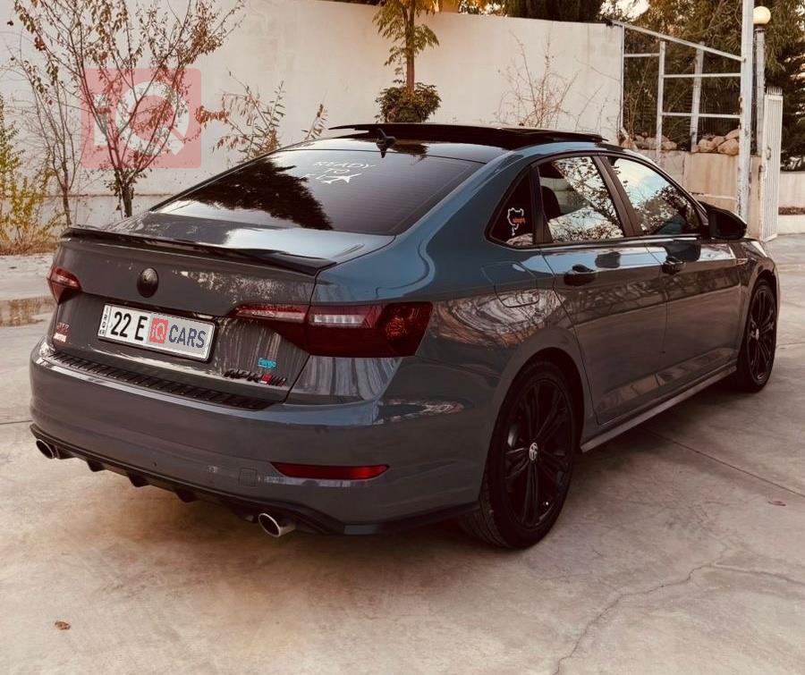 ڤۆڵکسواگن جێتا